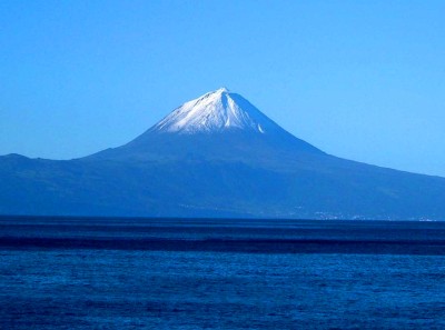 Pico, Montanha do (2351 m)