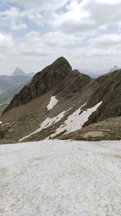 Cordón de La Zapatilla (2252 m)