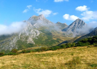 Cruz, Pico de la (2192 m)