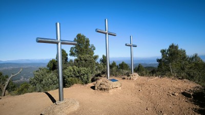Turó de Les Tres Creus (795 m)