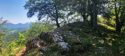 Arrikurtze Erdikoa (825 m)