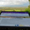 Panel indicador en la cima y vistas al valle del Ebro y Rioja Alavesa