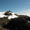 Montañero en la cima