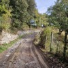 la pista nos lleva al collado