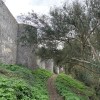 Bordeando la muralla