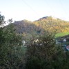 Vista SE, desde la cima, hacia San Miguel y Gazteluaundi