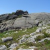 Penedos en la ladera sur y cerca de la cima del Monte do Quinxo